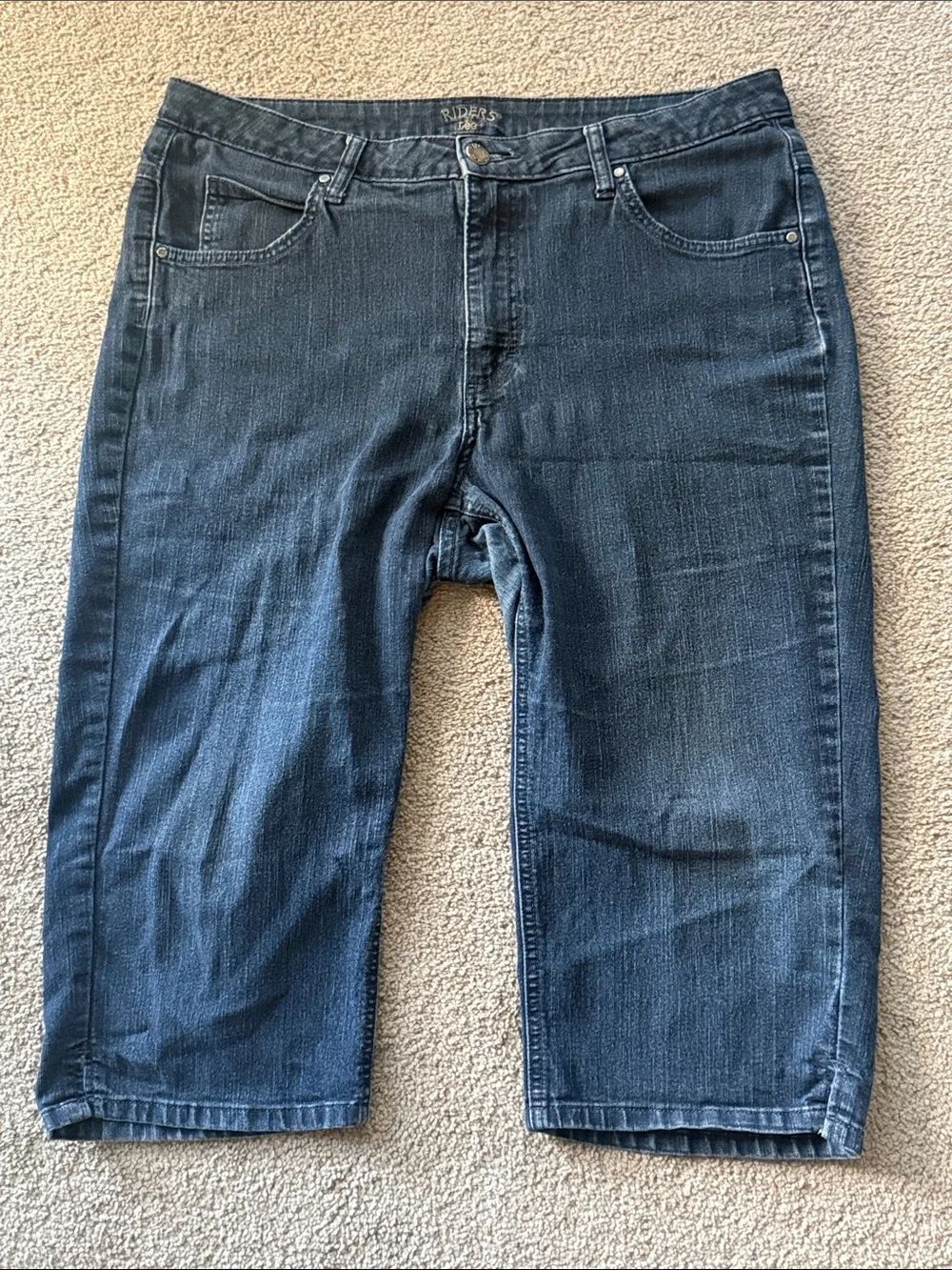 Riders by Lee Washed Dark Blue Relaxed Straight Leg Jean Shorts!